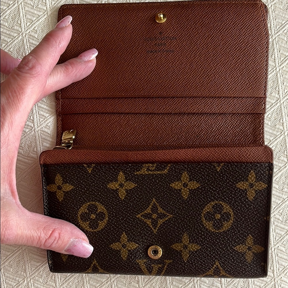 Louis Vuitton Monogram Porte Monnaie Billets Tresor Wallet EUC - Picture 10 of 17